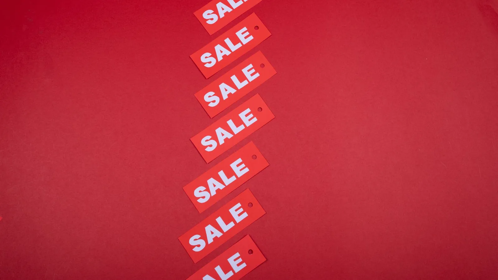 Don't Get Fooled: Decoding Paid Rankings and Fake Discounts Online — illustrative featured image