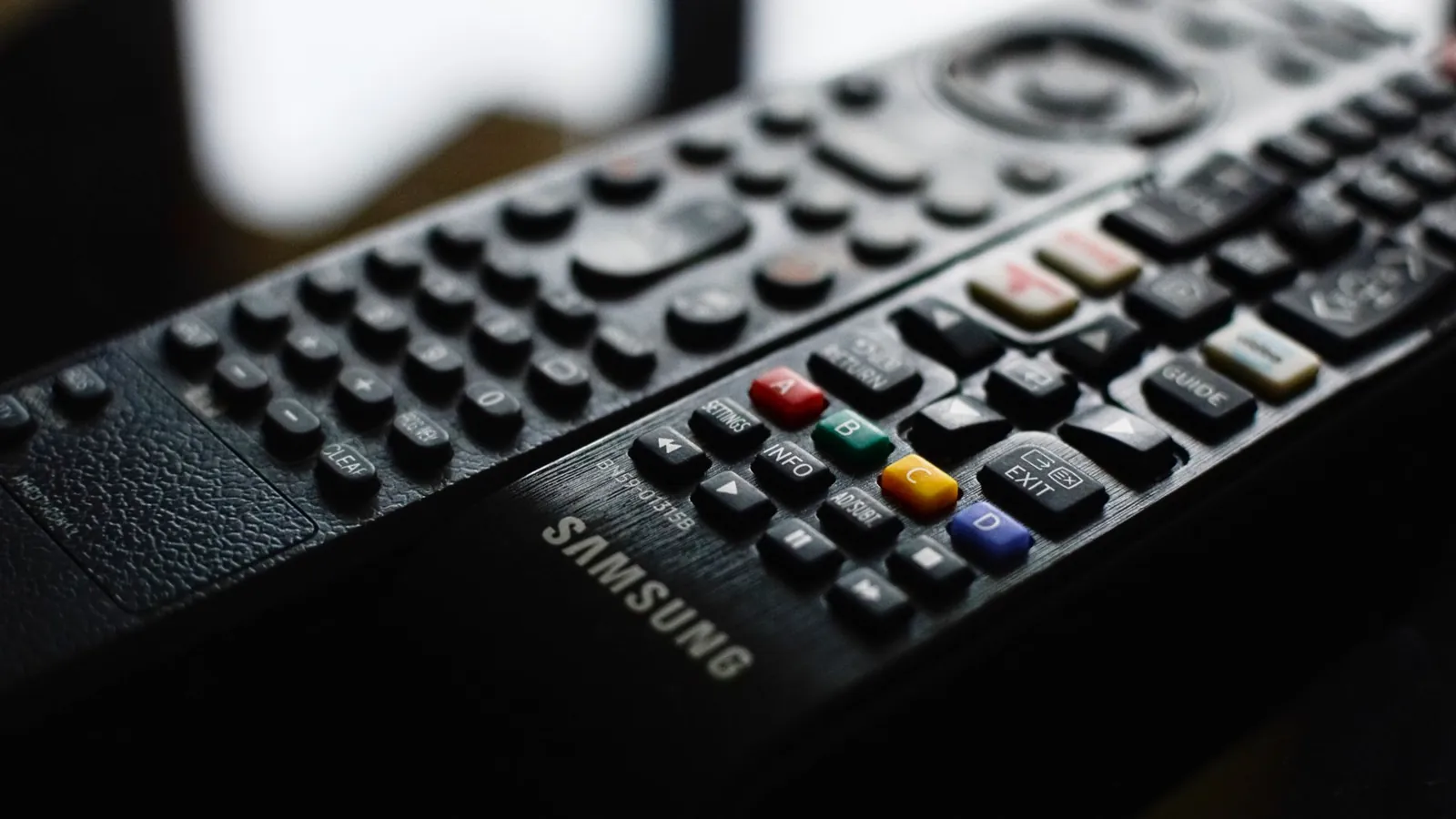Samsung Diwali Offers 2025: Free TVs, Cashback, and How to Claim Them — illustrative featured image